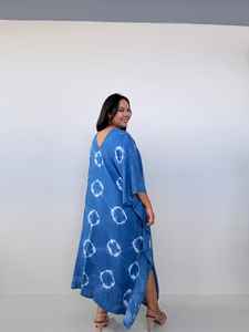 Robe longue kaftan teinte naturellement en indigo, tenue de plage, robe de soirée - Product Image 3
