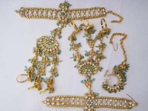 Indian Trendy Classic Choker Engagement Anniversary Wedding Party <b>Gift</b> Set Traditional Crystal Kundan Faux Pearl Alloy Gold - Product Image 2