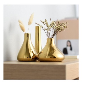 Plantes décoratives avec des jardinières modernes, élégantes et faites à la main pour l'intérieur, en stock au prix de gros - Product Image 5