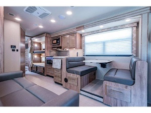 Autocaravana de Aluminio y Acero Euro 6 2026, Vehículo de Viaje, Caravana Móvil con Cocina, Cama y Espacio para Dormir para 4-6 Personas Familiares - Product Image 5