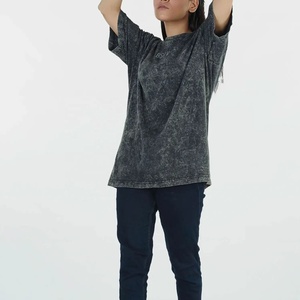 T-shirt personnalisé en coton 100% surdimensionné pour femmes Logo personnalisé Stone Acid Washed Vintage Print Style décontracté personnalisable - Product Image 3