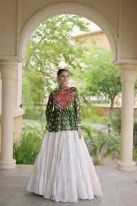 Dernier design vert, Lehenga Choli de Navratri, Vente en gros, Costume de danse Garba festif indien, Vêtement ethnique, Chaniya Choli en coton, En gros - Product Image 2
