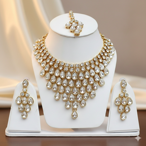 Ensemble de bijoux Kundan blancs de luxe plaqués or, collier choker goutte d'eau avec boucles d'oreilles et Maang Tikka traditionnels pour mariage, pour femmes - Product Image 6