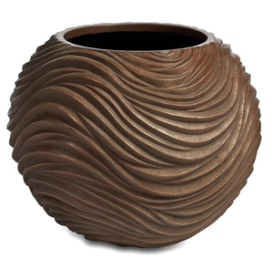 Florero Decorativo de Aluminio con Curvas Elegantes y Atractivo Artesanal Contemporáneo - Product Image 1