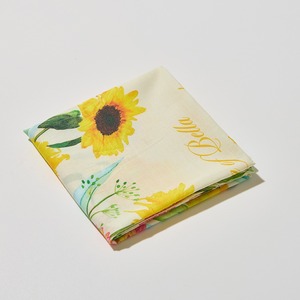 [K-ESSENTIALS] Serviette en tissu à fleurs jaunes, coton 60s, 50x50cm, mouchoir carré doux et réutilisable - Product Image 2