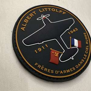 Parches de Velcro de PVC de Alta Calidad con Insignias de Silicona y Parches con Logotipo en Relieve para Ropa - Product Image 4