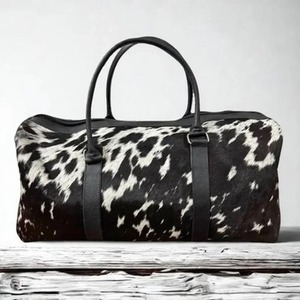 Sac à dos de luxe en cuir véritable fait main, style western, en cuir de vachette à poils, pour camping, vélo, plage, voyage, sport et gym - Product Image 1