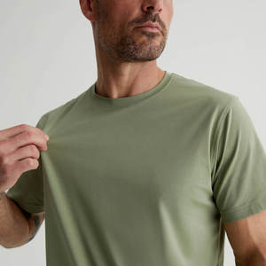 เสื้อยืดคอตตอนเจอร์ซีย์ขายส่ง ยอดนิยมสำหรับผู้ชาย สีพื้น ราคาขายส่ง รับผลิตเสื้อยืดผู้ชายแบบสั่งทำ แขนสั้น - Product Image 4