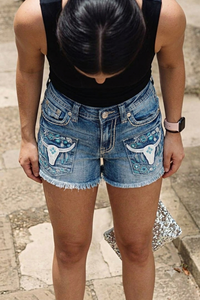 Shorts en jean vintage pour femme, taille haute, broderie tête de taureau, coupe droite, respirants, style cowgirl, vente en gros pour l'été - Product Image 3