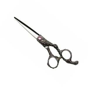 กรรไกรตัดผมตรงแบบมืออาชีพสไตล์ญี่ปุ่น ด้ามจับลายมังกร ใบมีดสแตนเลสคมกริบ ขนาด 6 นิ้ว สำหรับคนถนัดขวา - Product Image 2