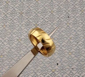 แหวนเงินแท้ชุบทองคำขาวแบบเวอร์เมล์ ดีไซน์เกลียว ประดับเพชร สำหรับผู้หญิง หรูหรา ไม่หมอง ชุบหนา สำหรับงานแต่งงานและงานปาร์ตี้ - Product Image 4