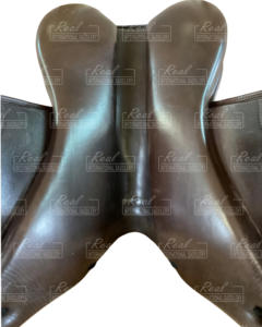 Sillín de caballo de cuero de alta calidad Comodidad superior para equitación de larga distancia Expert Jumping Tamaños personalizables OEM ODM - Product Image 2