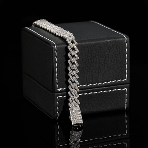 Pulsera de Lujo HAD JEWELL con Doble Hilera de Perlas de Agua Dulce y Moissanita Plateada, Joyería Fina Unisex - Product Image 3