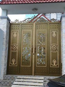 Puerta Batiente Metálica Decorativa Moderna y Personalizada – Hierro Forjado para Villas, Escuelas, Centros Comerciales y Entradas Exteriores - Product Image 2