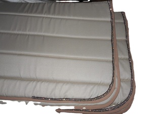 Tapis de selle de cheval Tapis de selle Bling de haute qualité tout usage 18mm HD mousse informatisée Quilting cristal strass couleur assortie - Product Image 5