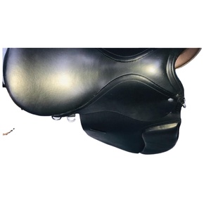 Selle d'Équitation Anglaise en Cuir DD de Haute Qualité, Noir Authentique, Accastillage Haut de Gamme, Doublement Inspectée, Siège Confortable, Logo Personnalisé - Product Image 3