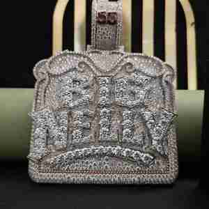 Colgante Unisex de Acero Inoxidable con Diamantes Cultivados en Laboratorio BIG NELLY Hip Hop, Completamente Cubierto de Diamantes, 161CT, para Cualquier Ocasión - Product Image 1