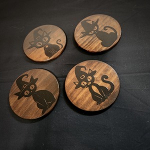 แผ่นรองแก้วไม้รูปแมวสุดพรีเมียม ของตกแต่งบ้านน่ารัก ชุดป้องกันโต๊ะ เหมาะสำหรับกาแฟ ชา และเครื่องดื่ม จากอินเดีย - Product Image 2