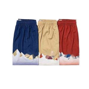 Pantalones cortos para hombre de la mejor calidad, pantalones cortos deportivos de playa con estampado personalizado, pantalones cortos transpirables de malla con patrón de flores densas para hombre - Product Image 1