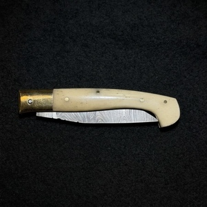 Couteau de chasse pliant artisanal en acier Damas avec étui en cuir OEM, équipement de survie pour le camping, lame à pointe tombante - Product Image 4