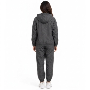 Chaqueta deportiva ligera para mujer, conjunto de pantalones, diseño cómodo y transpirable, adecuado para correr, entrenar y caminar - Product Image 5