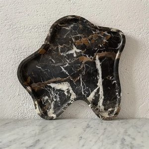 Bols en marbre noir et or, design irrégulier unique, décoration de maison de luxe faite à la main, bol à fruits, style moderne - Product Image 5