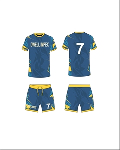 Tenue de football personnalisée par sublimation, été, 100 % polyester, respirante, légère, manches courtes, fabrication pakistanaise, vêtements en gros - Product Image 4