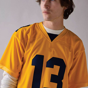 เสื้อฟุตบอลอเมริกันสไตล์ Y2K สีเหลืองตาข่าย พิมพ์ตัวเลข ชุดทีมชาย ทรงโอเวอร์ไซส์ สั่งทำชื่อและหมายเลขได้ สั่งซื้อจำนวนมาก - Product Image 4