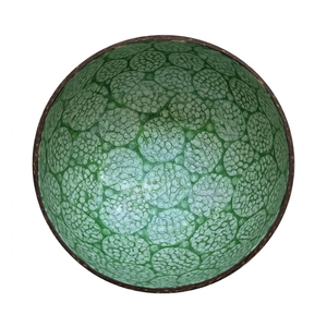 Bol en coquille de noix de coco avec motif sculpté naturel, design éco-responsable, finition lisse et polie pour cuisines - Product Image 1