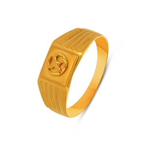 Regal Crest <b>Men's</b> Gold <b>Ring</b> Luxury Gold Finish Four Leaf Clover Signet <b>Ring</b> <b>for</b> <b>Men</b> Elegant Lucky Charm Statement <b>Ring</b> - Product Image 1