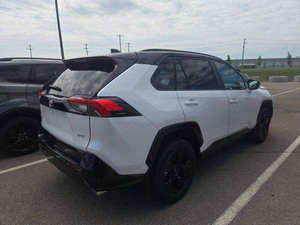 Meilleures ventes de voitures d'occasion 2024 AV.4 XLE4dr S.U.V - Product Image 4