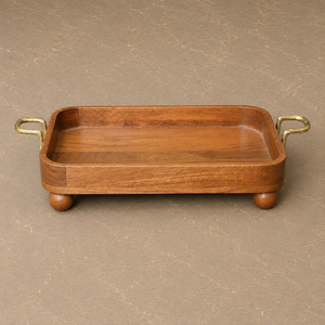 Plateau rectangulaire élégant en bois d'acacia avec poignées dorées et base surélevée – Solution de service haut de gamme pour les maisons modernes - Product Image 3