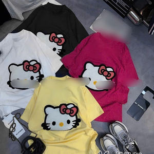 T-shirt mignon à motif de dessin animé pour femmes - Tissu en coton doux et respirant, lavable, style décontracté, parfaitement assorti aux jeans, jupes et shorts - Product Image 1