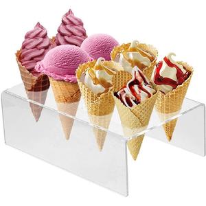 Support pour cornets de crème glacée en acrylique transparent, écologique, Henry Foodservice - Product Image 5