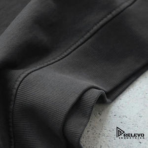 Sweat à capuche en coton 360 GSM personnalisé en gros |   Grande taille, style technique hivernal, 2 pièces, MOQ, tissu polaire fabriqué au Pakistan - Product Image 4