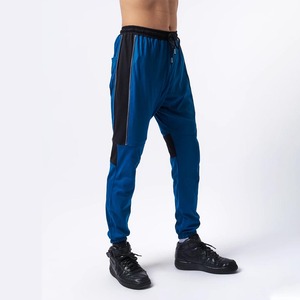 Pantalon de sport décontracté pour homme en coton léger, taille mi-haute, anti-plis, avec motif décoratif, style tendance - Product Image 2