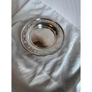 Floral <b>Border</b> Design Brass Charger Plates & Dishes Silver Dish Latest Arrival Food Grade <b>Metal</b> Plate For Serving Tableware Use - Product Image 5