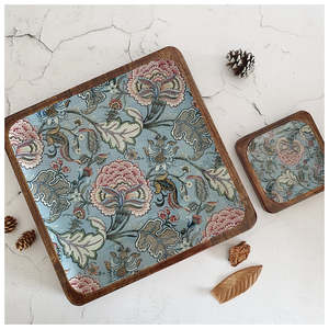 Ensemble d'assiettes décoratives carrées en bois avec motif floral, design traditionnel chinois, motif végétal, plats et assiettes - Product Image 2