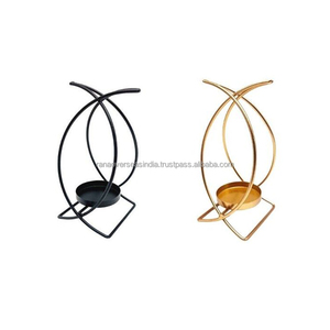 Bougeoir en métal fini or noir de style unique pour Noël et les mariages Fournisseur de confiance aux taux du marché - Product Image 1