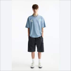 T-shirt pour homme en coton 100% grande taille pour l'été, style rétro délavé, 230 g/m², col rond, imprimé en relief, bleu ciel - Product Image 3