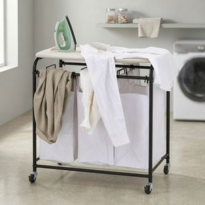 Fábrica de Taiwán Fabricante de muebles Cesto de ropa plegable rodante Marco de hierro portátil Clasificador de ropa con tabla de planchar - Product Image 1