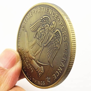 Moneda de Desafío de la Logia Azul de Maestros Masones, con el lema Fe, Esperanza, Caridad, y el Compás Cuadrado, chapada en oro azul. - Product Image 4