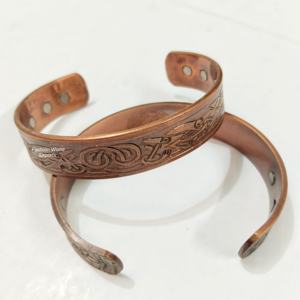 Bracelet manchette en cuivre fait main élégant Design floral vintage thérapie magnétique et soulagement de la douleur arthritique pour hommes et femmes - Product Image 5