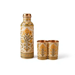 Ensemble de bouteille d'eau et de gobelet en cuivre floral moutarde de luxe, bouteille en cuivre botanique jaune artisanale avec tasses assorties, qualité supérieure - Product Image 1