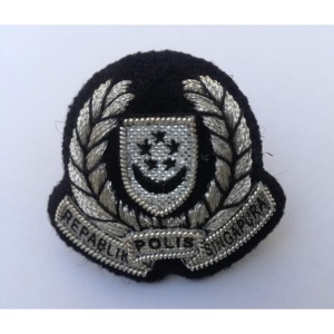 Insignias Bordadas a Mano Uniformes y Ecológicas con Cuello 3D en Tela Melton Negra, Insignias Bordadas Personalizadas con Gancho y Bucle - Product Image 1