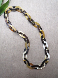 Collier en corne de buffle fait main, de haute qualité, éco-responsable, bijoux ethniques, pendentif pour femmes, style imitation antique moderne - Product Image 2