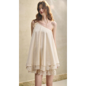 Robe décontractée pour femme prête à être expédiée, couleur crème, asymétrique à une épaule, coupe courte et fluide en A, idéale pour les fêtes, best-seller - Product Image 1