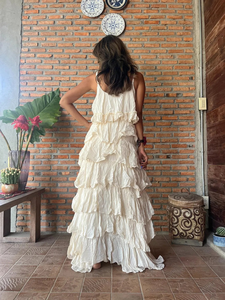 Vestido Maxi Bohemio Blanco con Volantes y Capas, Sin Mangas, Tejido, Cintura Natural, Algodón Orgánico Ecológico, para Verano, Playa y Resort - Product Image 6