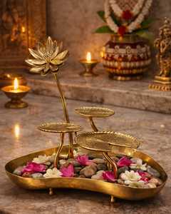 Recommended Crafted Golden Brass Swan Figurines Handmade Artistic Animal Modern Eco-Friendly Durable Tabletop <b>Decor</b> Jaffsexports - Product Image 1