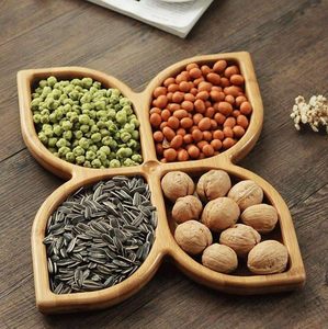 Bandeja de Madera Artesanal de 4 Secciones para Servir Aperitivos, con Forma de Hoja, Tazón Dividido para Nueces, Organizador Multiusos para Frutos Secos, Dulces y Frutas - Product Image 5